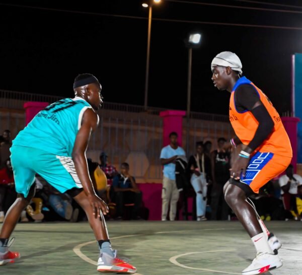 Plus Jeuf - Basketball Kit - Image 3