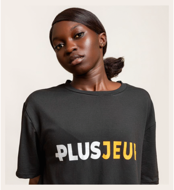 T-Shirt - Black (Female)